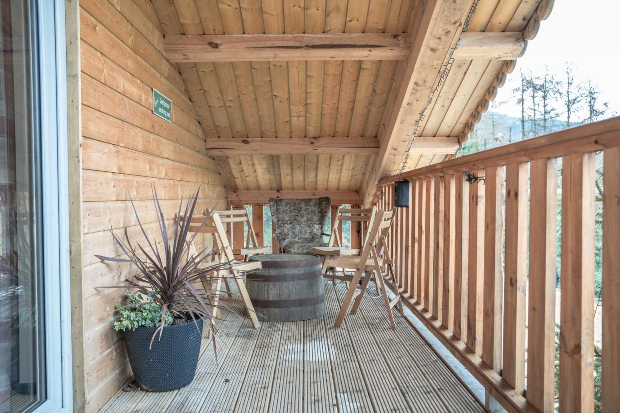 Greenvale Cabins Forkhill Room photo